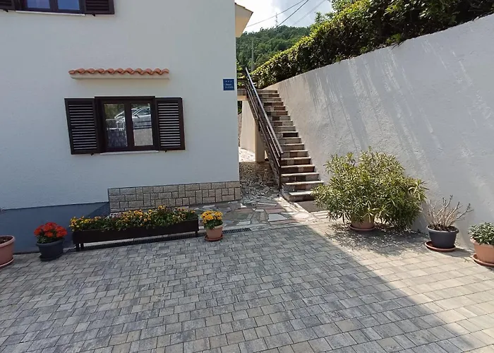 Zdenka-5 Km From Opatija Rukavac (Primorje-Gorski Kotar)