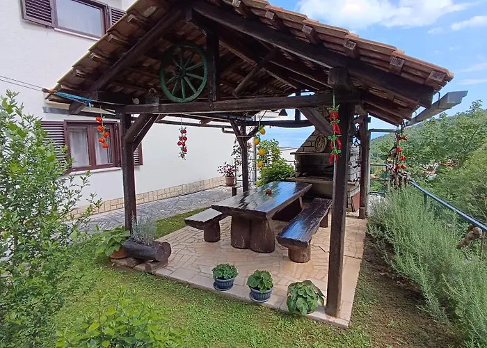 Zdenka-5 Km From Opatija Rukavac (Primorje-Gorski Kotar)