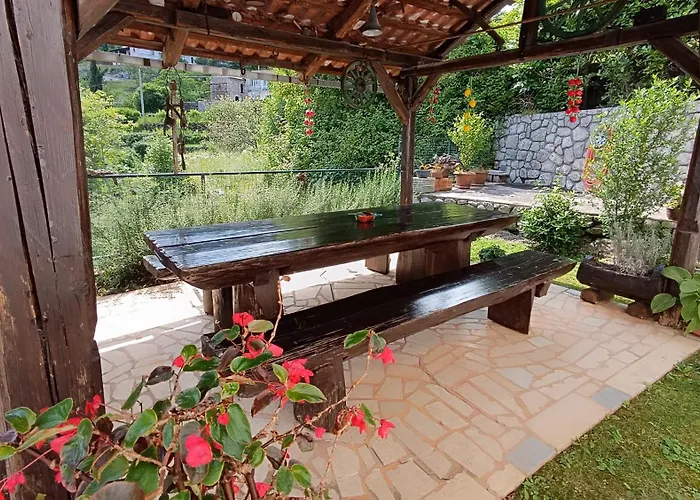 Zdenka-5 Km From Opatija Rukavac (Primorje-Gorski Kotar)